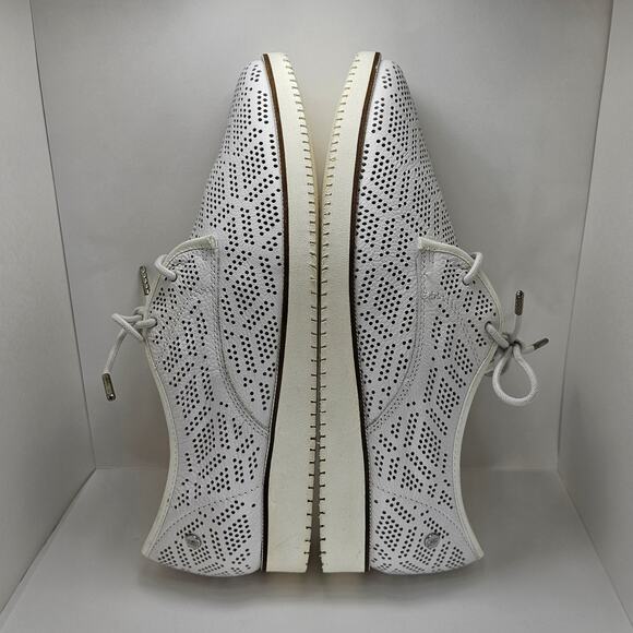 NWOT - Hush Puppies 'Chowchow' Perforated Lace Oxford - US Women's Size 11 - Picture 6 of 9